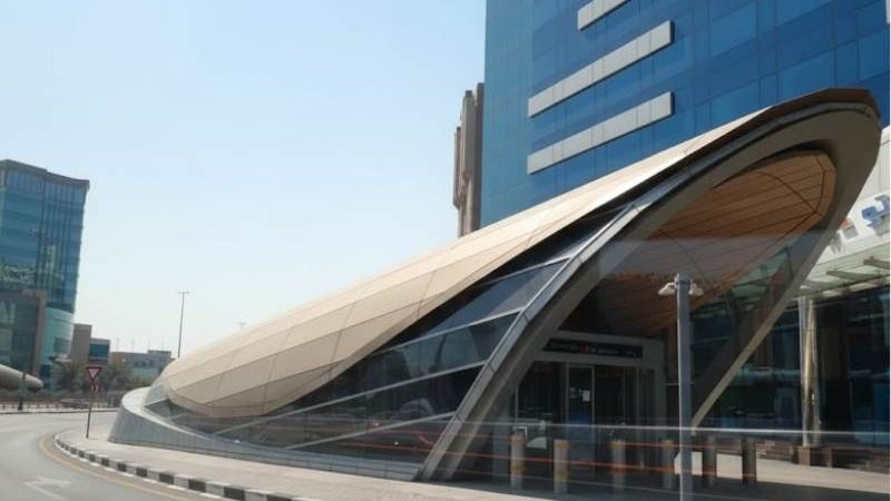 المواصلات في ديرة — مترو وتاكسي